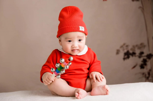 鹰潭3个月宝宝翻身