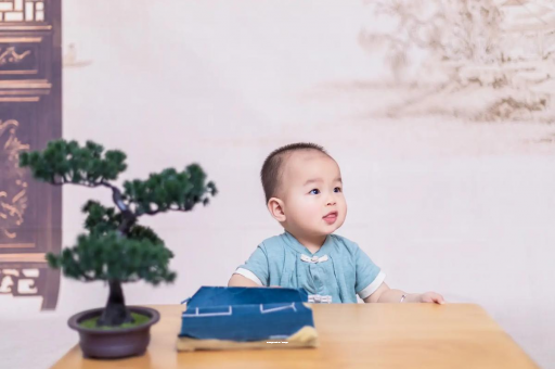 鹰潭宝宝宁愿饿也不吃奶粉